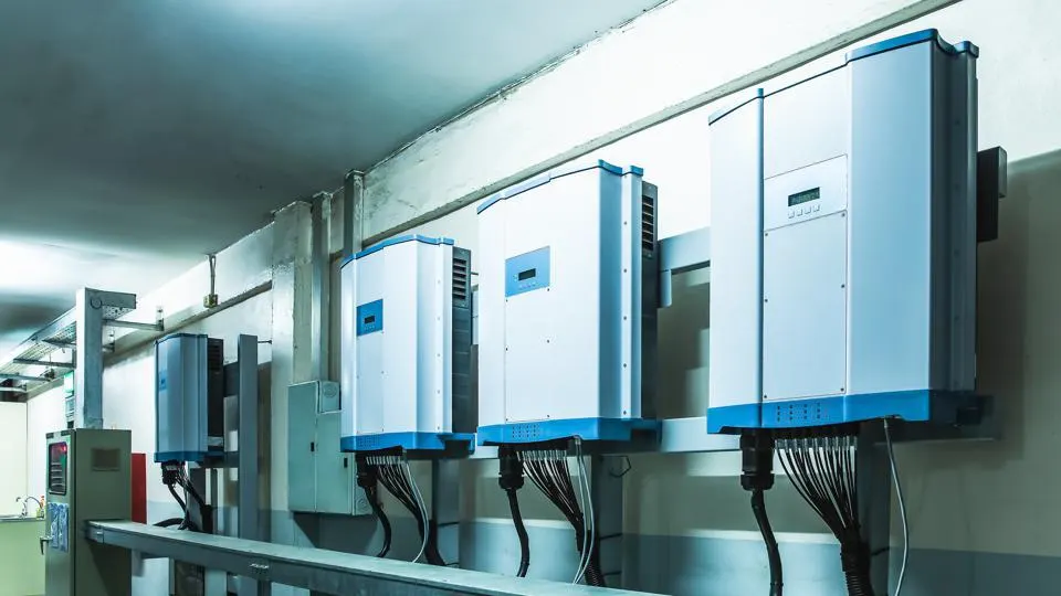 Saulės elektrinių baterijos
